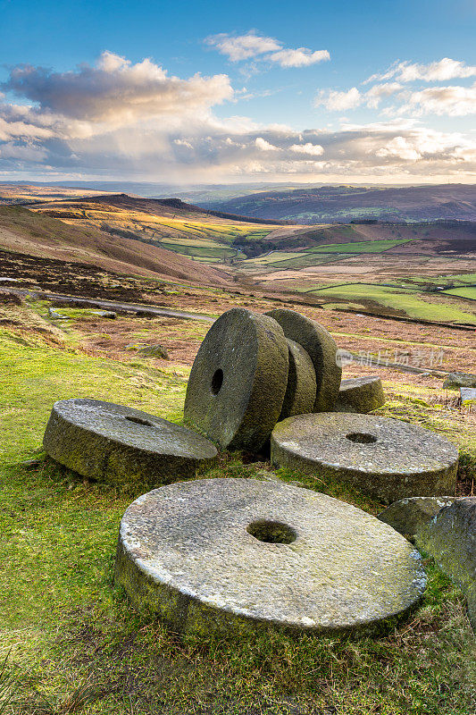 Stanage Edge Millstones, Peak District National Park，英格兰，英国